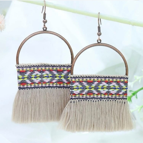 Boho Aztec Print Fringe Earrings - Picture 3 of 3